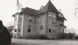 Batavia Public Library building from 1921 to 1981